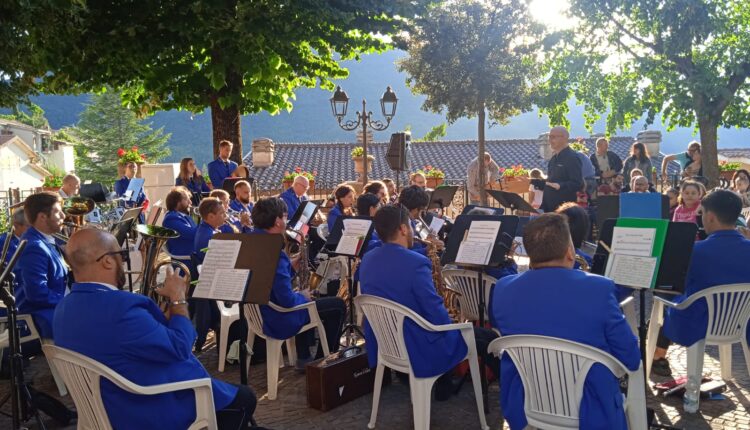 Gran Concerto Del Complesso Bandistico Filiberto Massimi Di Jenne