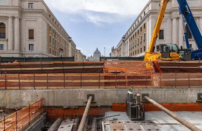 Giubileo Proseguono I Lavori A Piazza Pia Confinelive