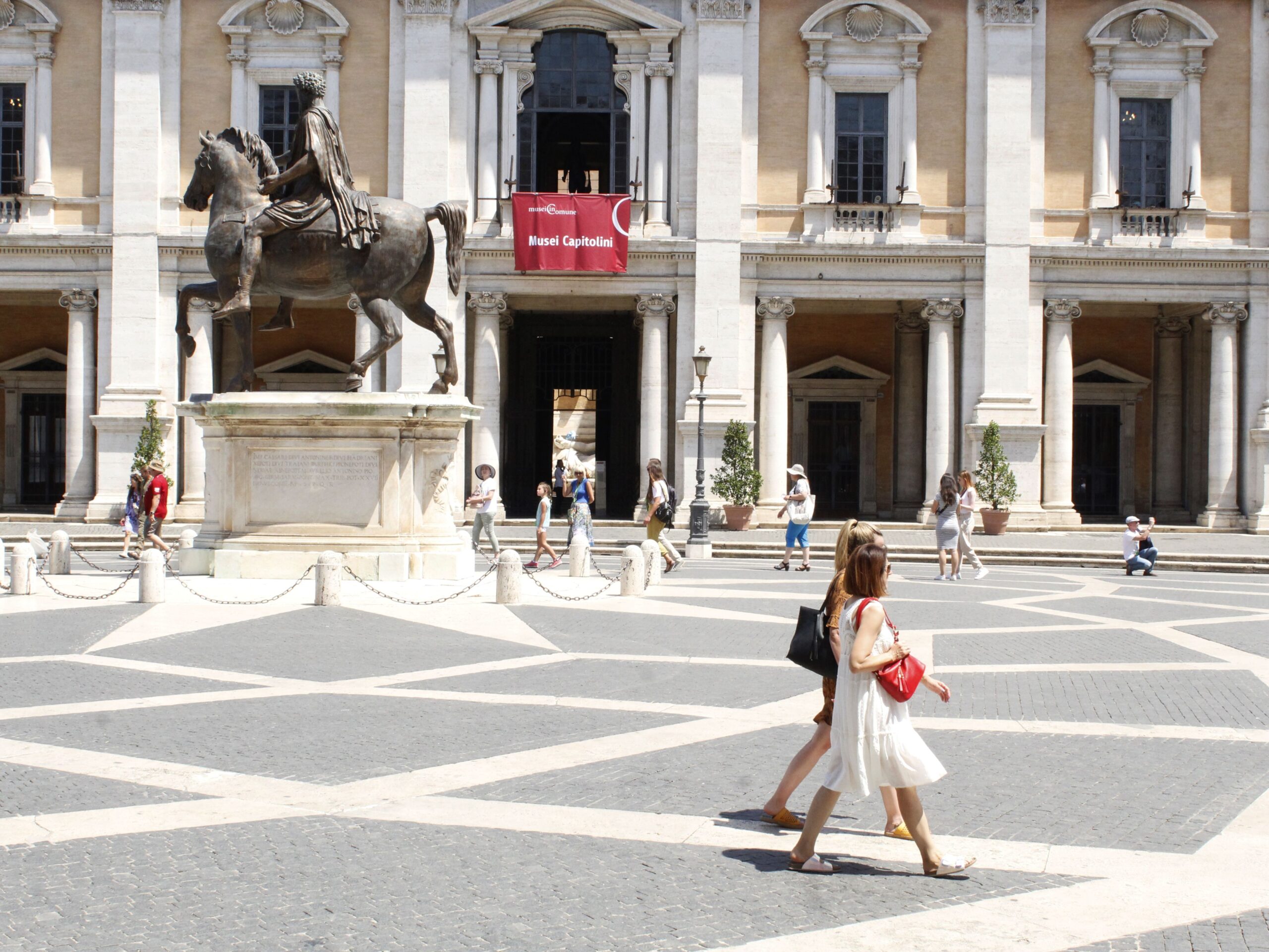 L'eredità di Cesare e la conquista del tempo » Zètema