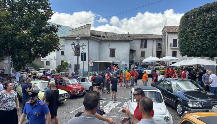 Da Subiaco A Marano Equo E Ritorno Con Lincanto Delle Auto Depoca Confinelive