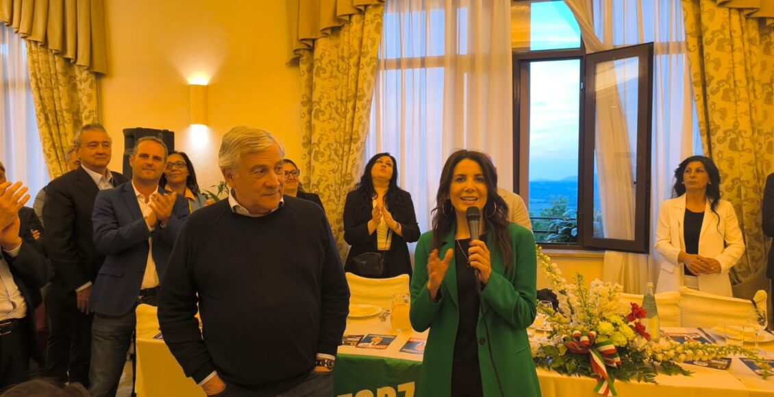 ANTONIO TAJANI CON CANDIDATA SINDACO ARTENA