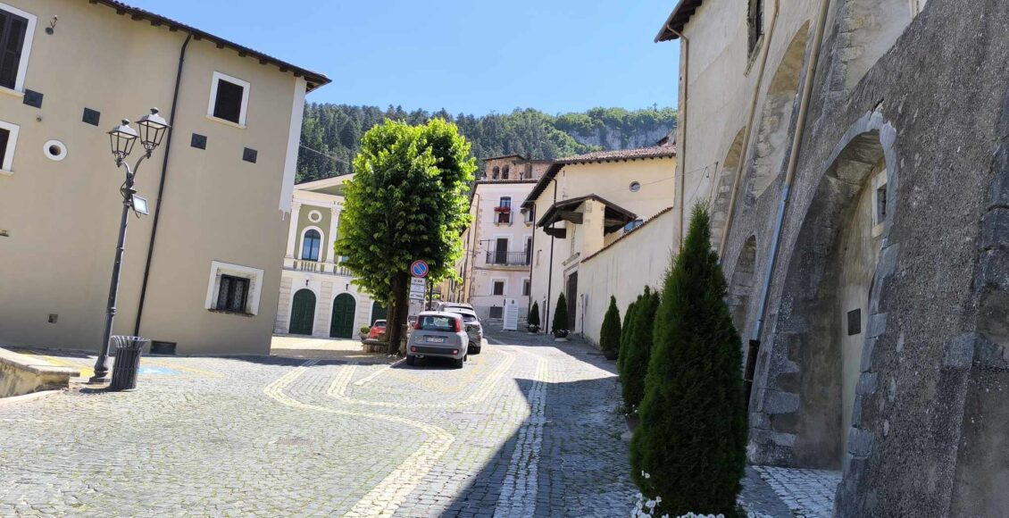 palazzo ducale e teatro talia tagliacozzo luglio 2024