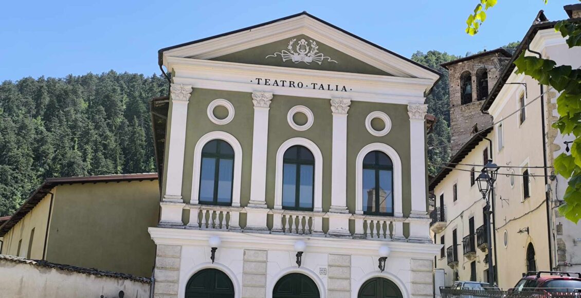 teatro talia tagliacozzo esterno facciata luglio 2024