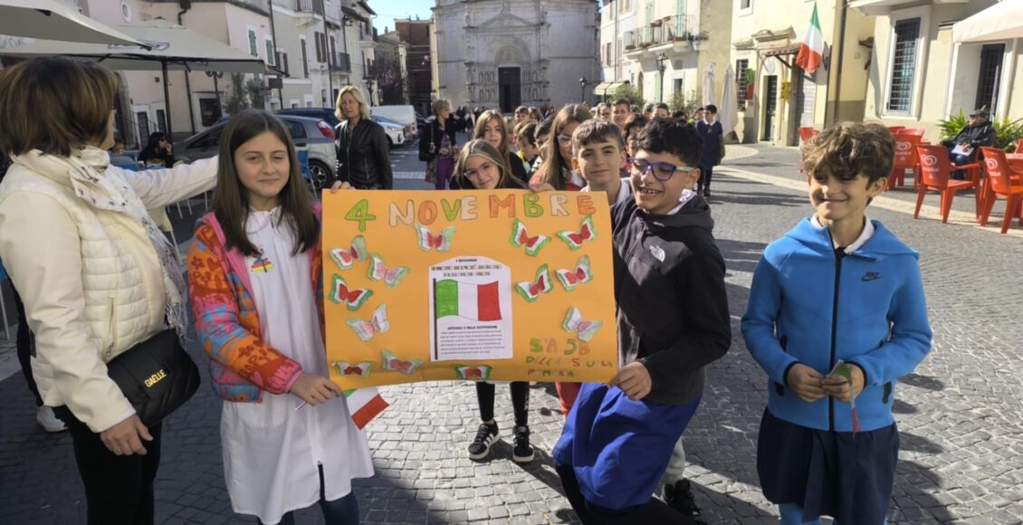 apertura corteo 4 novembre studenti vicovaro